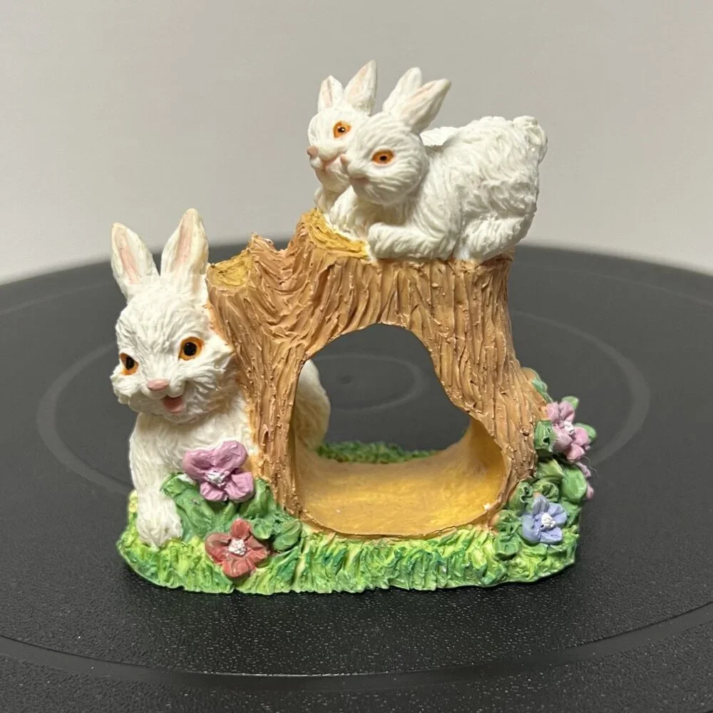 2 Resin Rabbit Family Easter Napkin Rings - Picture 1 of 4